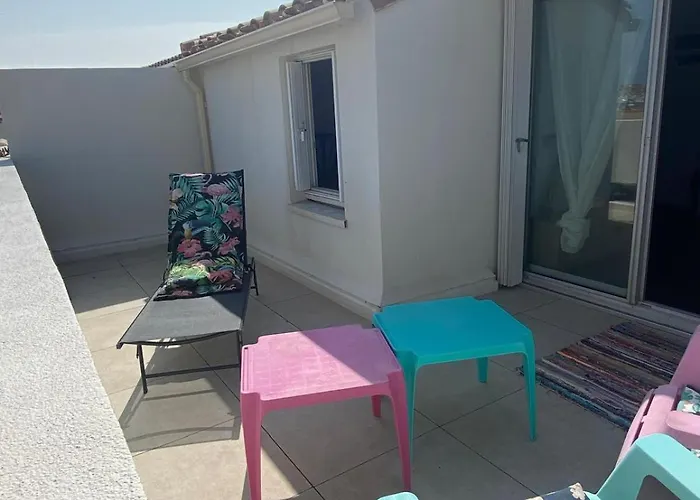 T2 Apartment, Sea View, Terrace *